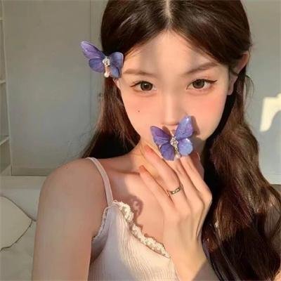 所以......和黑粉结婚了